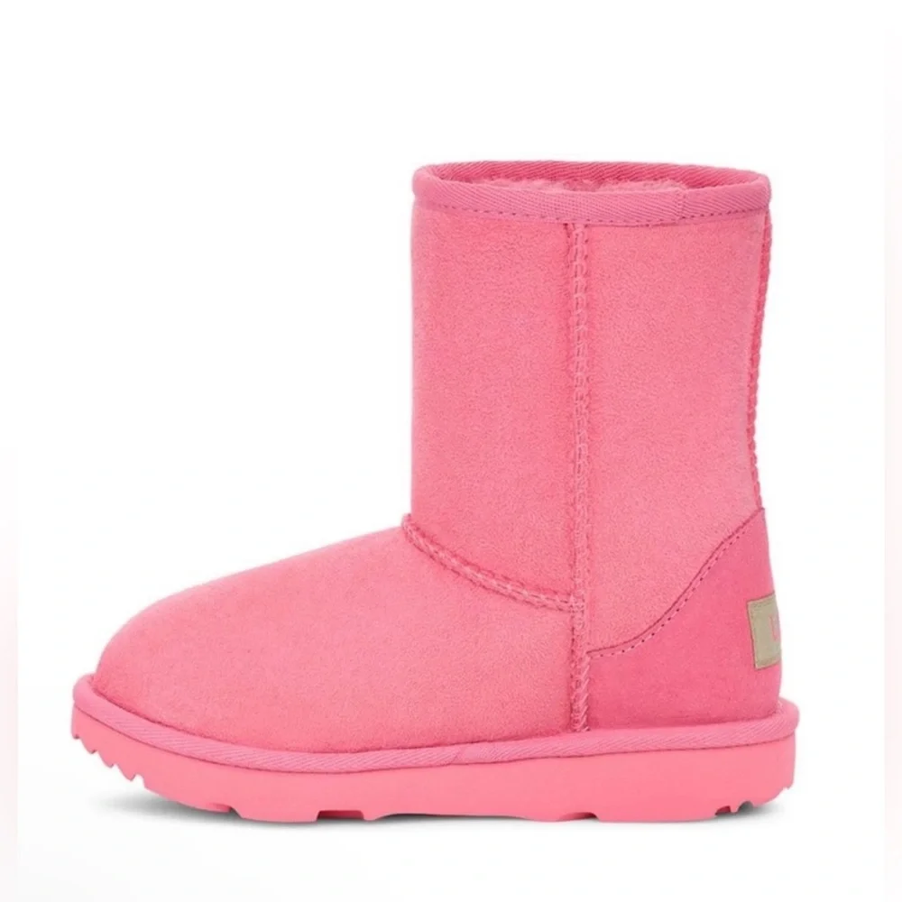 UGG classic ii